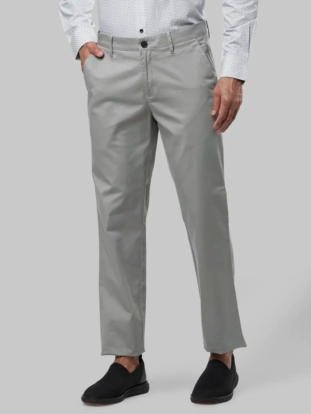 Men Grey Slim Fit Solid Cotton Blend Trouser