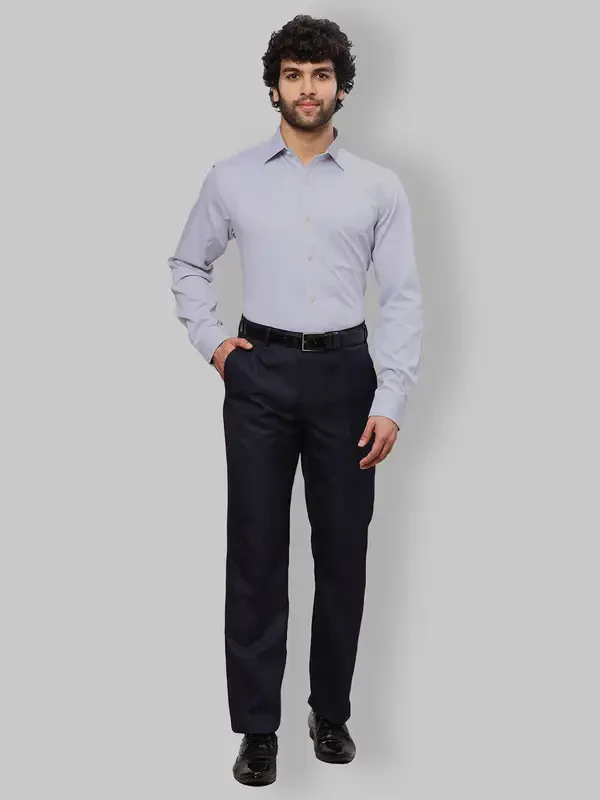 Men Grey Slim Fit Solid Cotton Shirts - Image 5