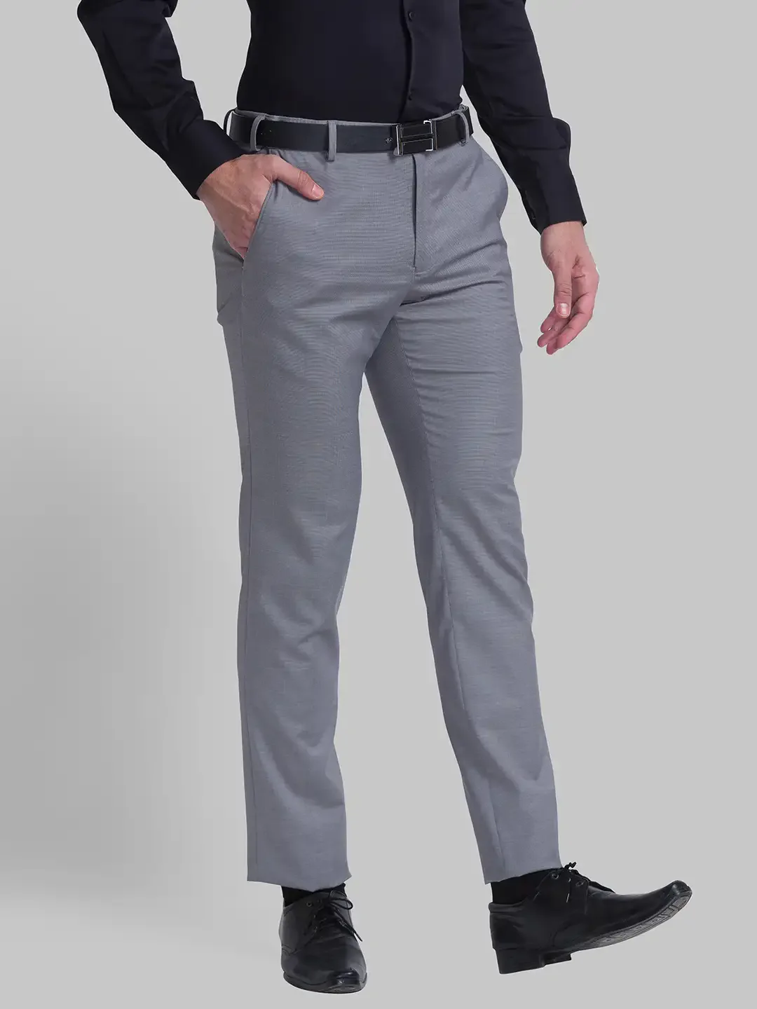 Men Grey Slim Fit Solid Polyester Blend Trouser - Image 2