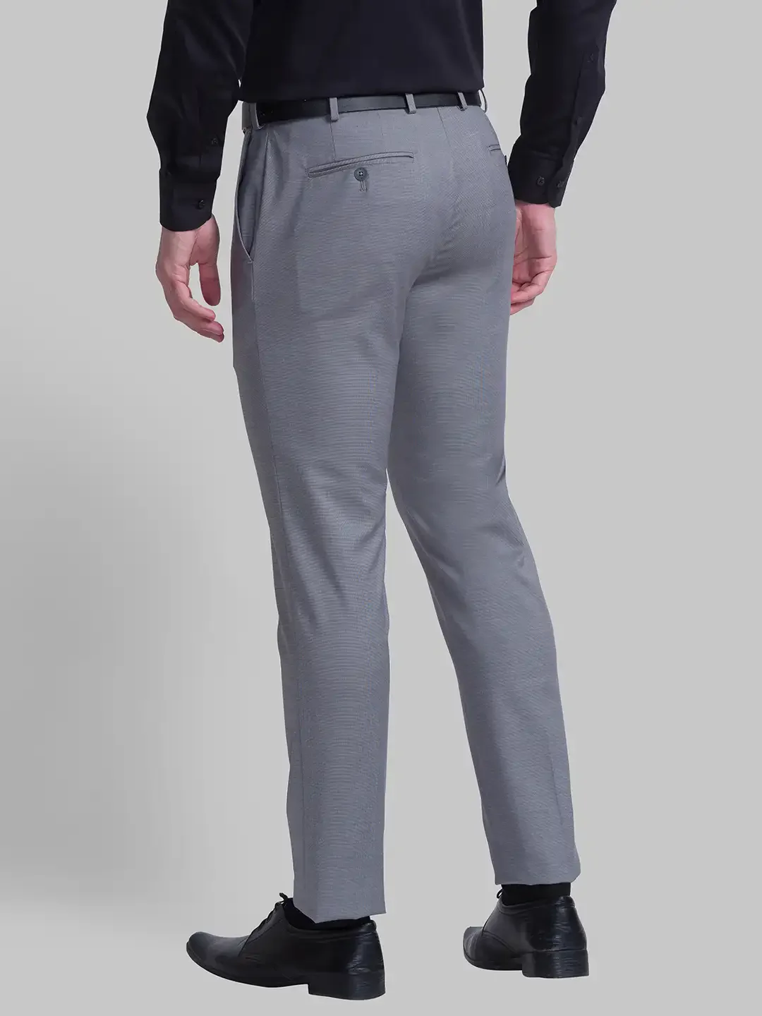 Men Grey Slim Fit Solid Polyester Blend Trouser - Image 4