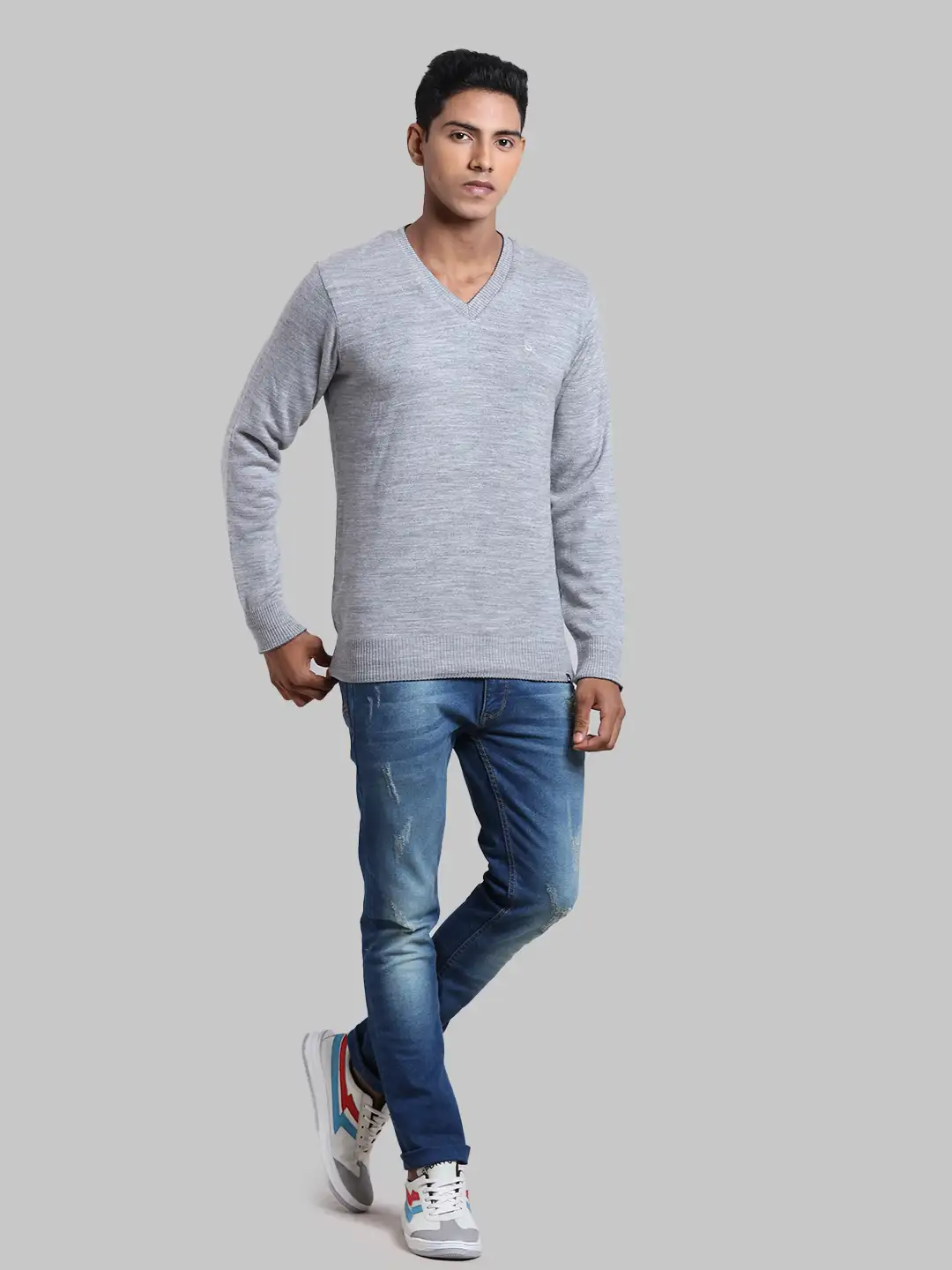 Men Grey Solid Acrylic Full Sleeve Sweaters - Image 5