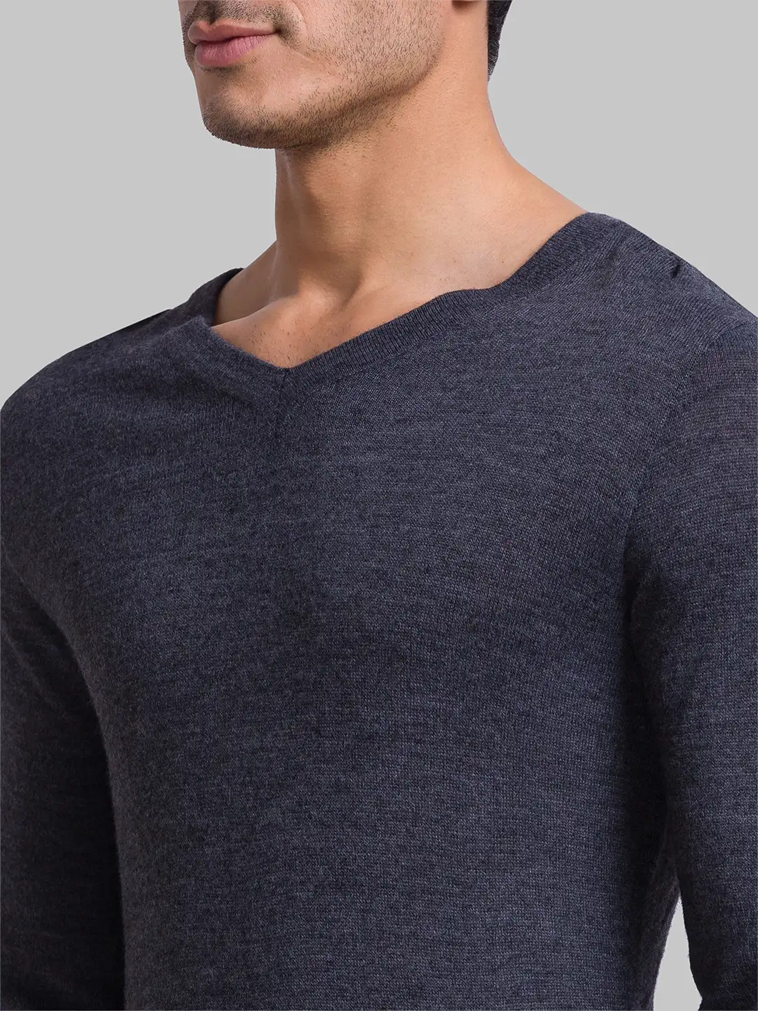 Men Grey Solid Wool Blend Full Sleeve Sweaters - Image 6