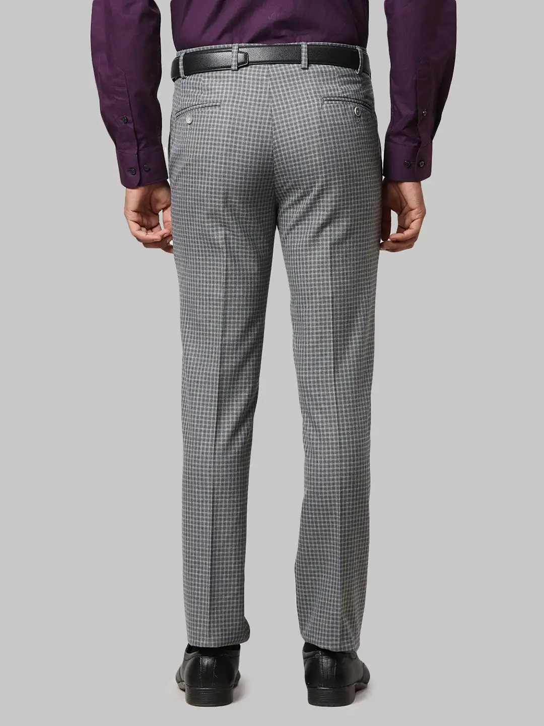 Men Grey Super Slim Fit Checks Polyester Blend Trouser - Image 4