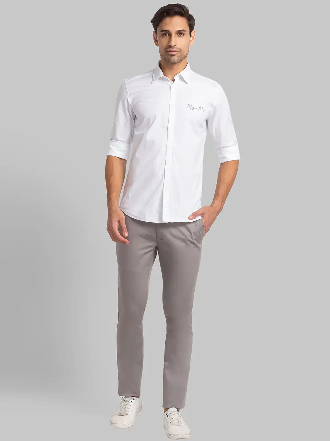 Men Grey Super Slim Fit Solid Cotton Blend Trouser - Image 5