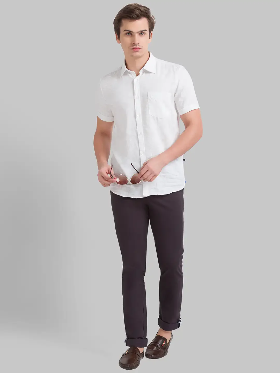 Men Grey Super Slim Fit Solid Cotton Blend Trouser - Image 5