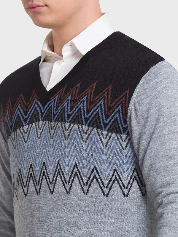 Men Grey Tailored Fit Jacquard Acrylic Merino Blend Full Sleeve V Neck Collar Sweaters - Image 6