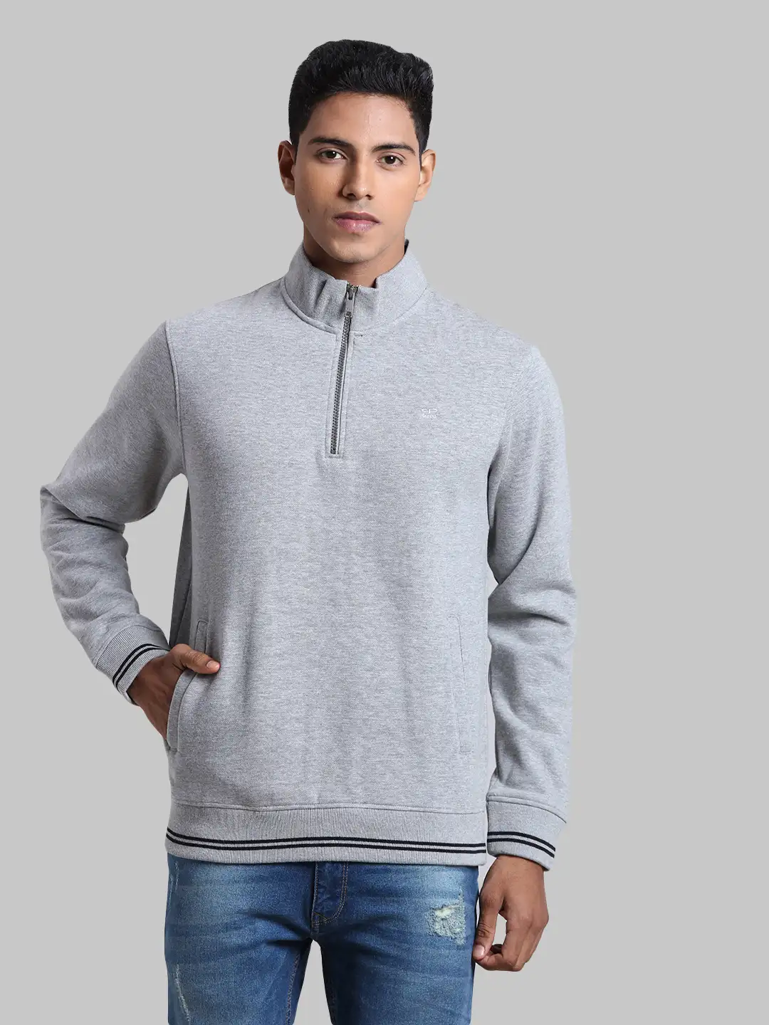 Men Grey Tailored Fit Solid Cotton Full Sleeve Henley Neck Collar Sweatshirts