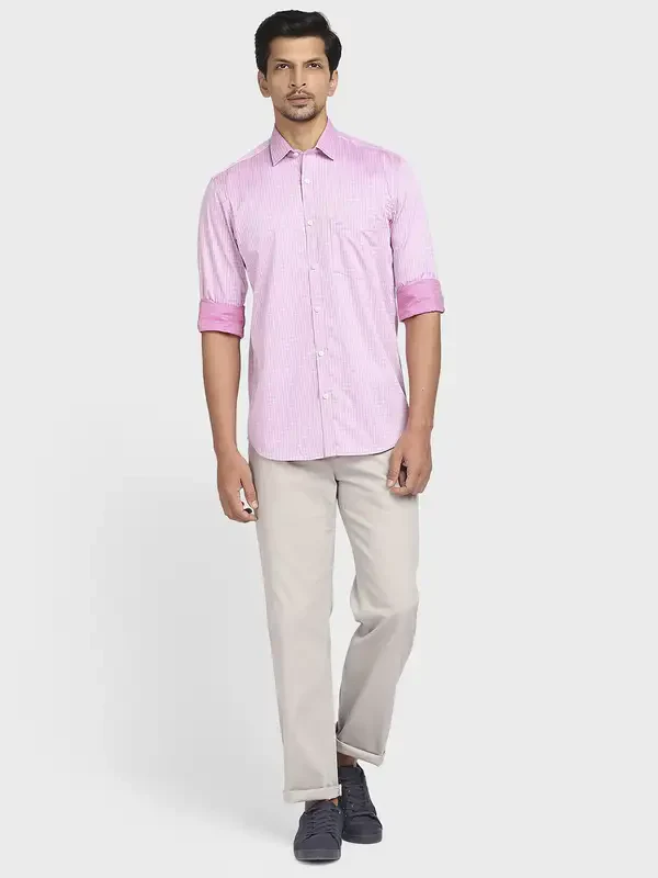 Men Grey Tailored Fit Solid Piece Dyed Cotton Blend Trouser - Image 5