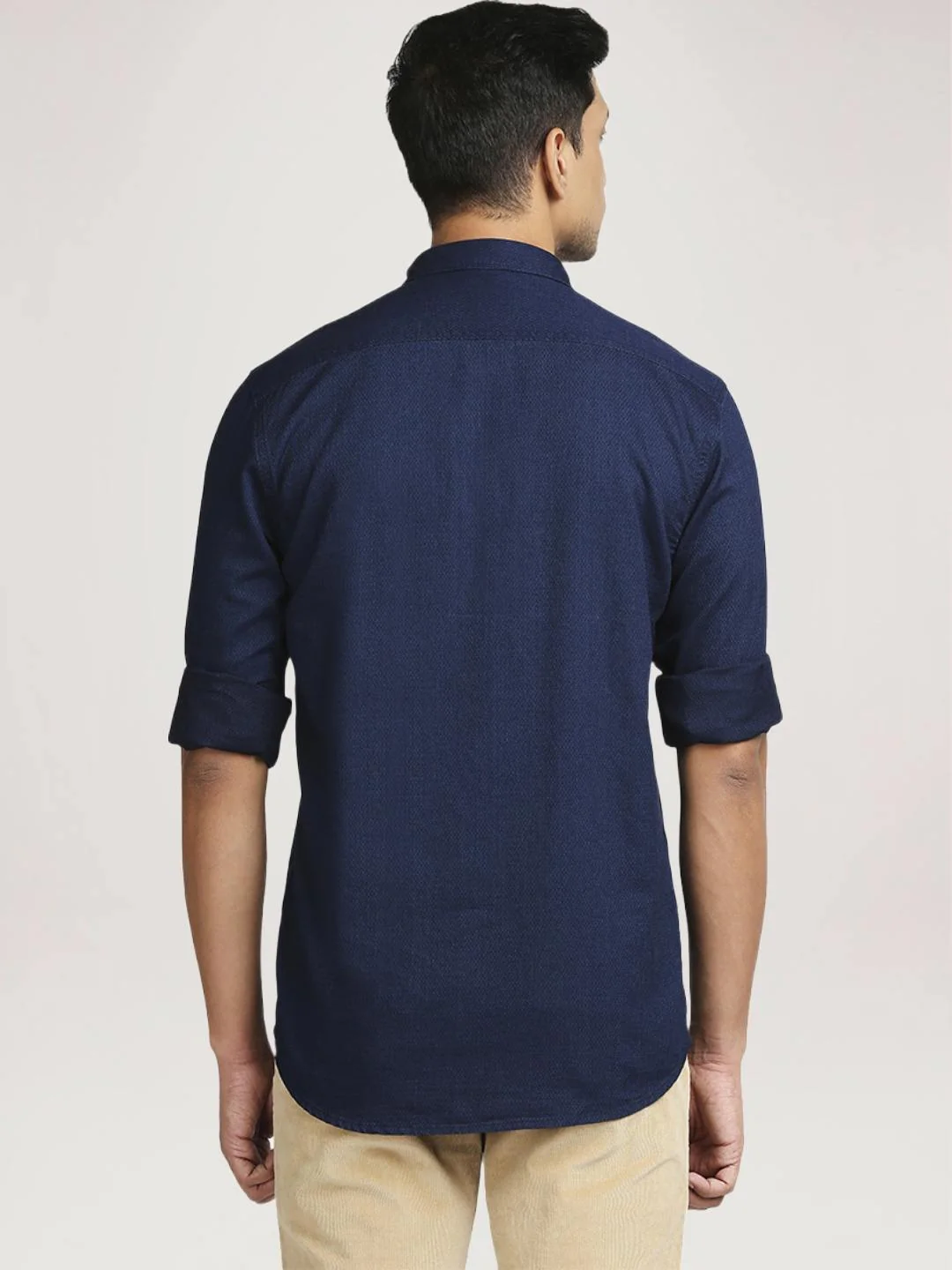 Men Indigo Tailored Fit Solid Cotton Full Sleeve Shirts - Image 3