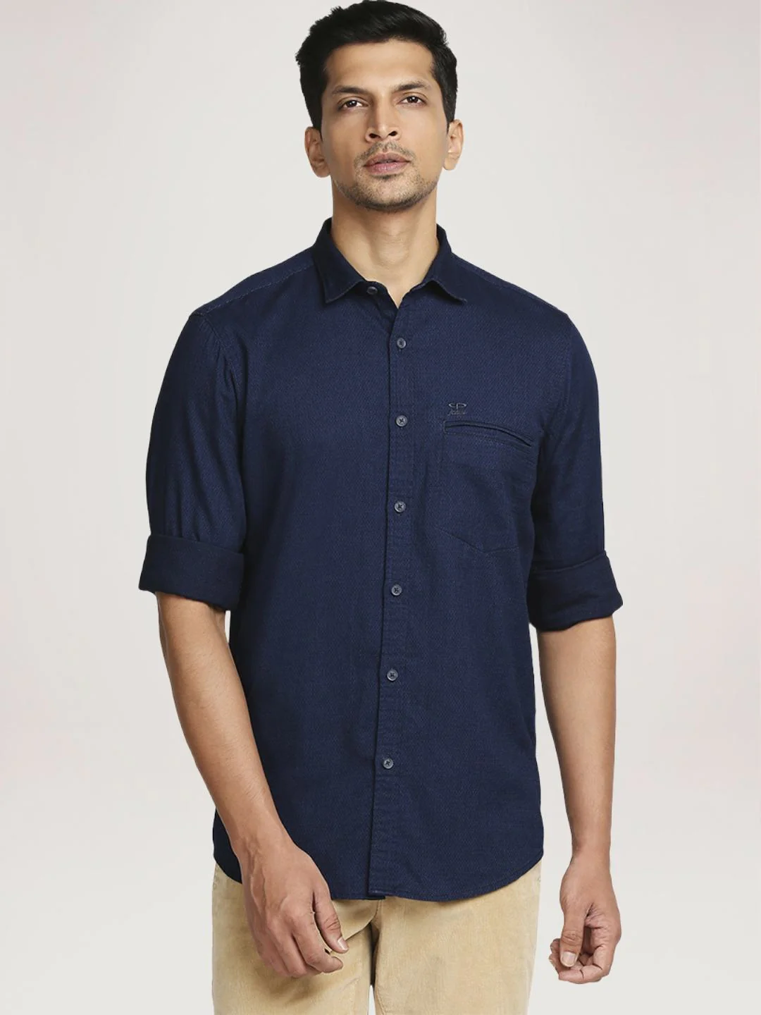 Men Indigo Tailored Fit Solid Cotton Full Sleeve Shirts - Image 4