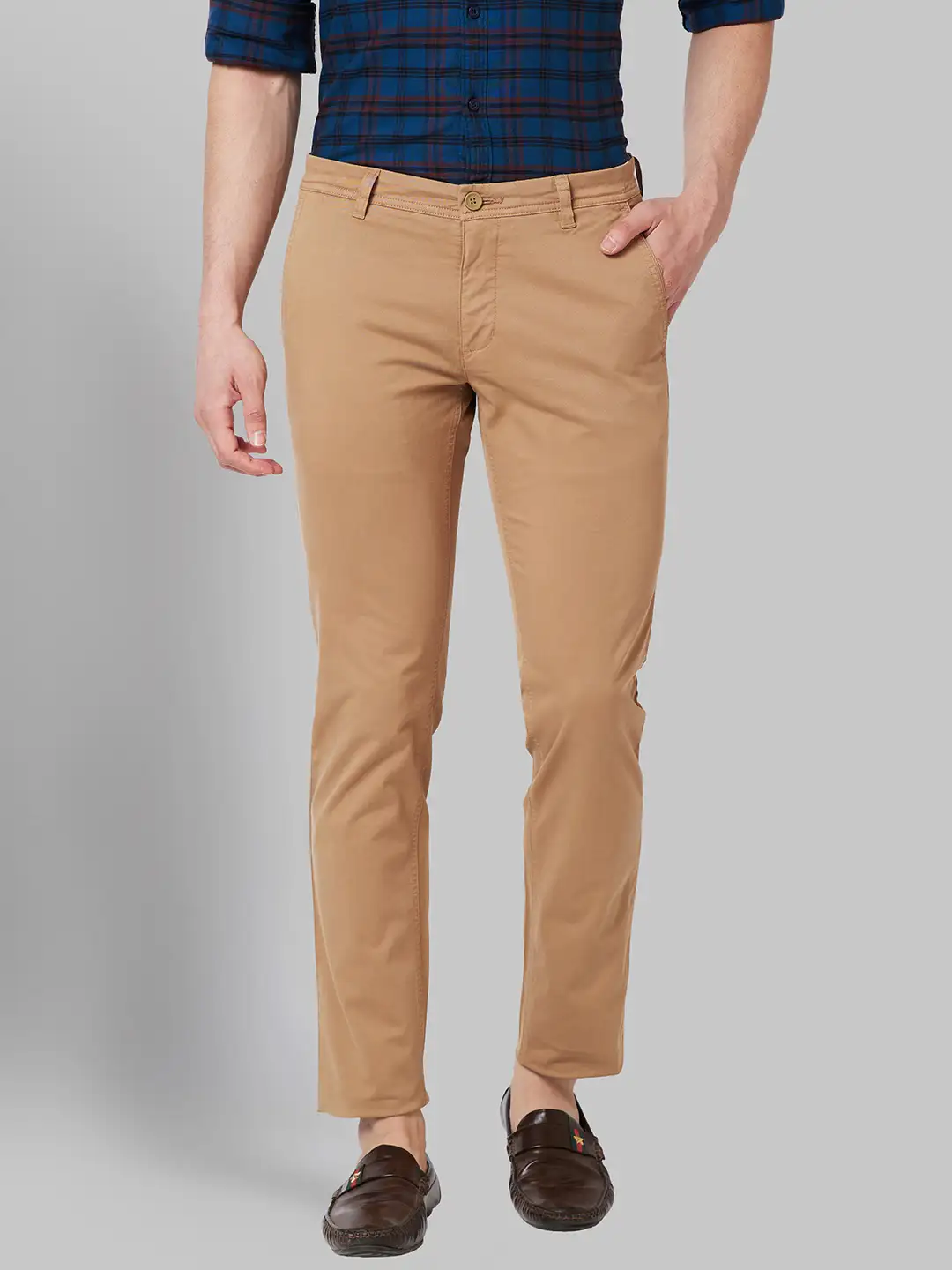 Men Khaki Low Rise Tapered Fit Solid Cotton Blend Trouser