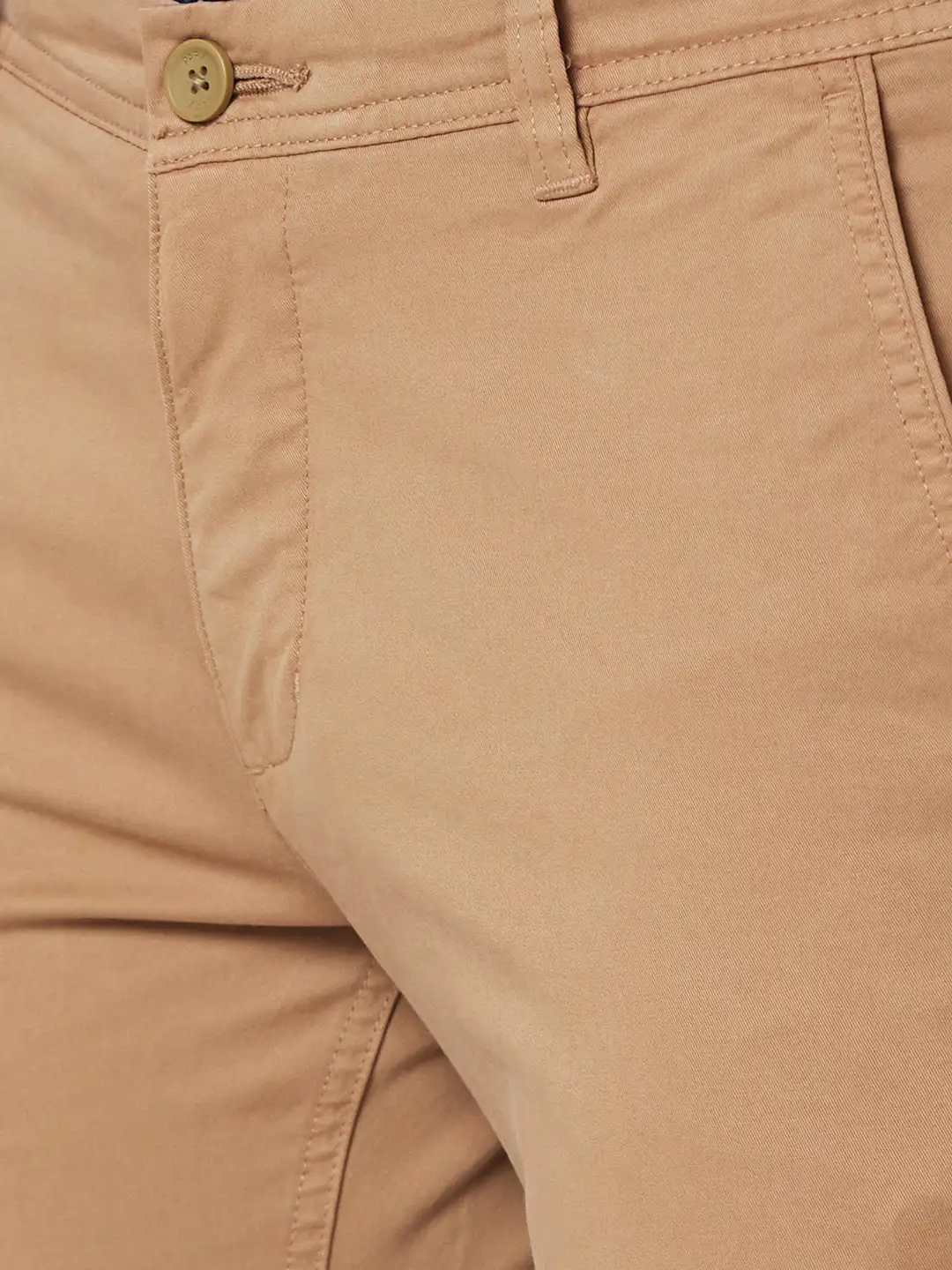 Men Khaki Low Rise Tapered Fit Solid Cotton Blend Trouser - Image 6