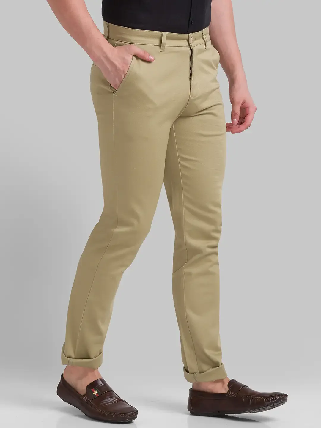 Men Khaki Slim Fit Solid Cotton Blend Trouser - Image 2