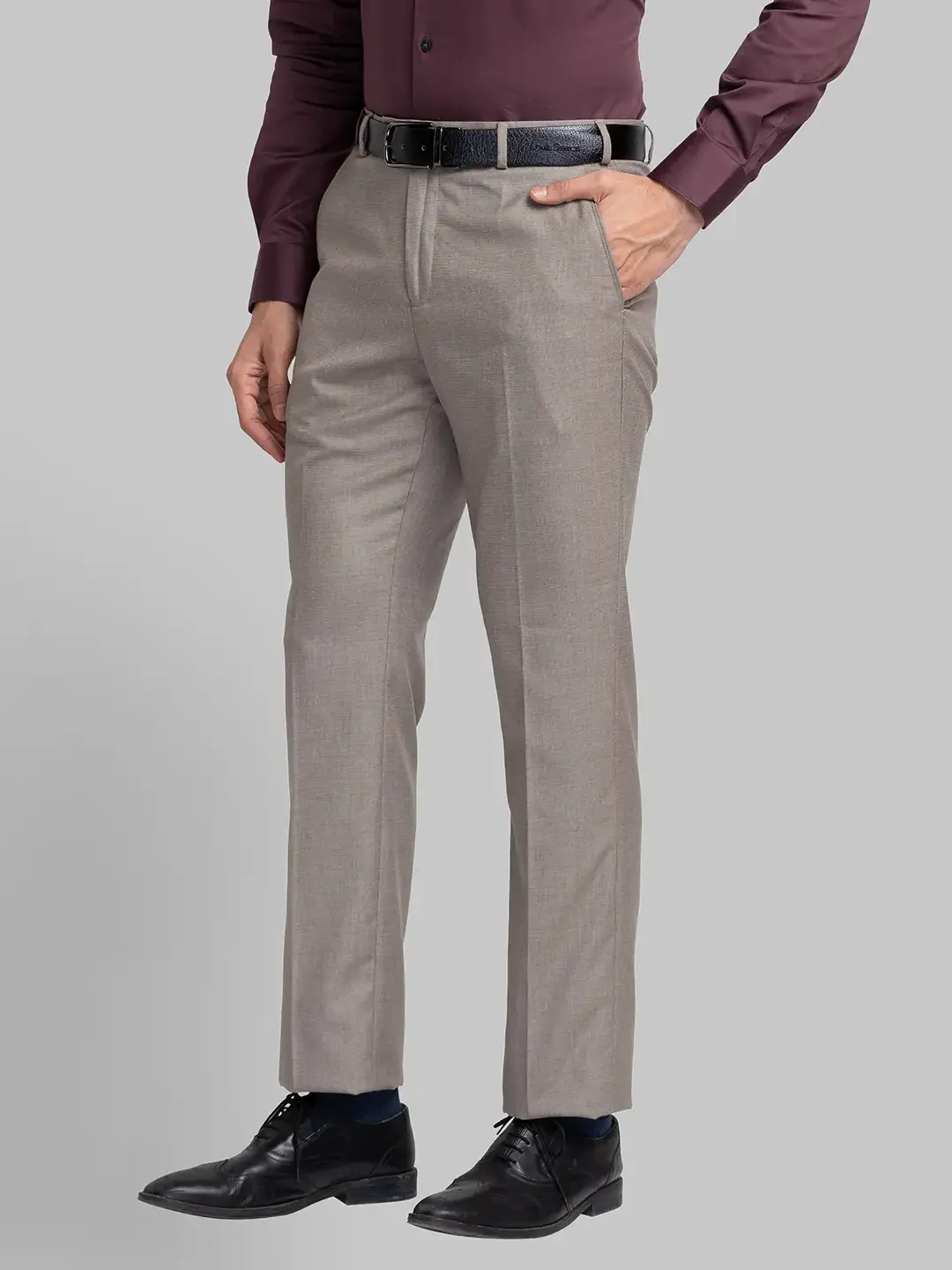 Men Khaki Smart Fit Structure Cotton Trouser - Image 3