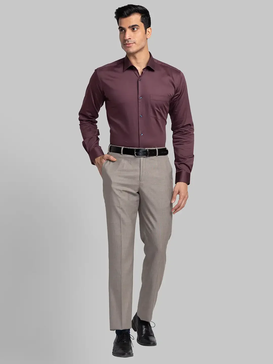 Men Khaki Smart Fit Structure Cotton Trouser - Image 5