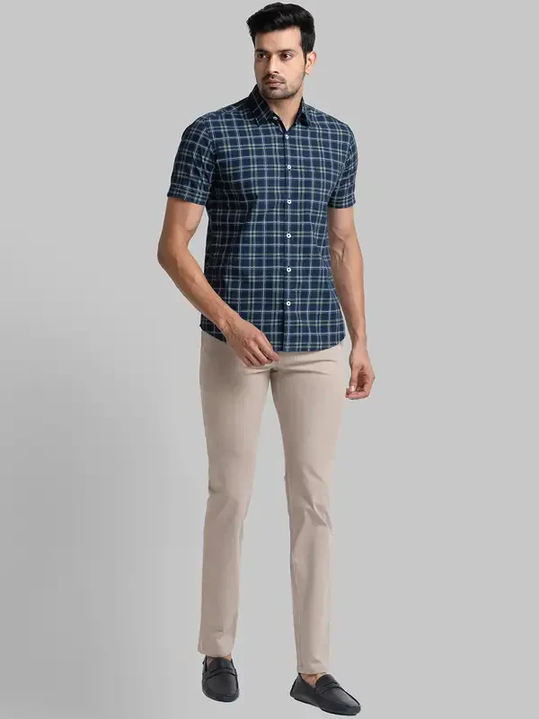 Men Khaki Super Slim Fit Solid Cotton Blend Trouser - Image 5