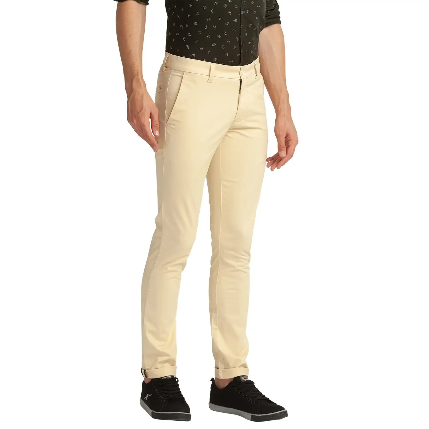Men Khaki Super Slim Fit Solid Cotton Blend Trouser - Image 2