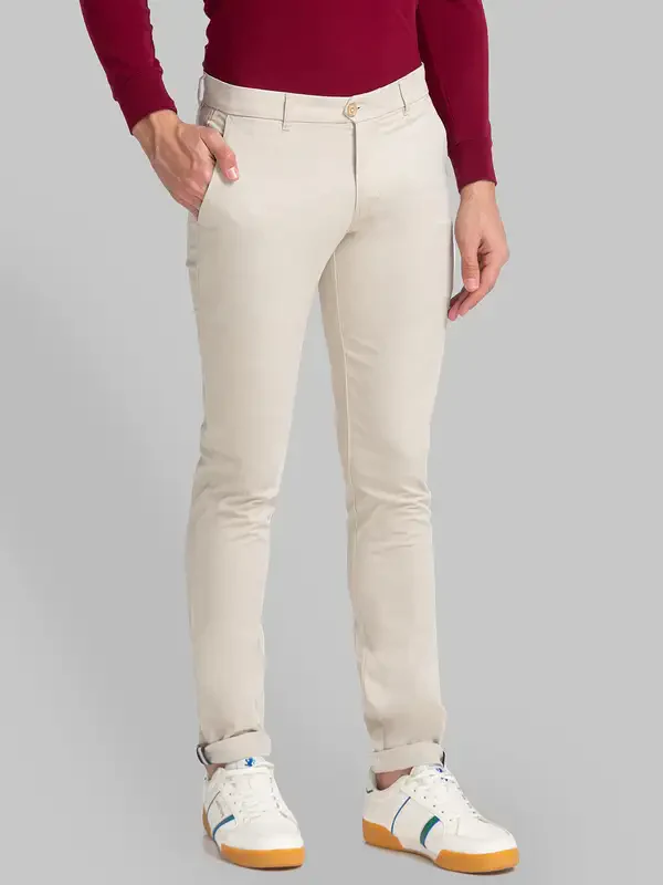 Men Khaki Super Slim Fit Solid Cotton Blend Trouser - Image 2