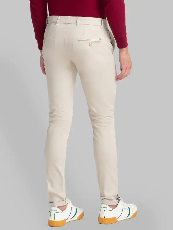Men Khaki Super Slim Fit Solid Cotton Blend Trouser - Image 4