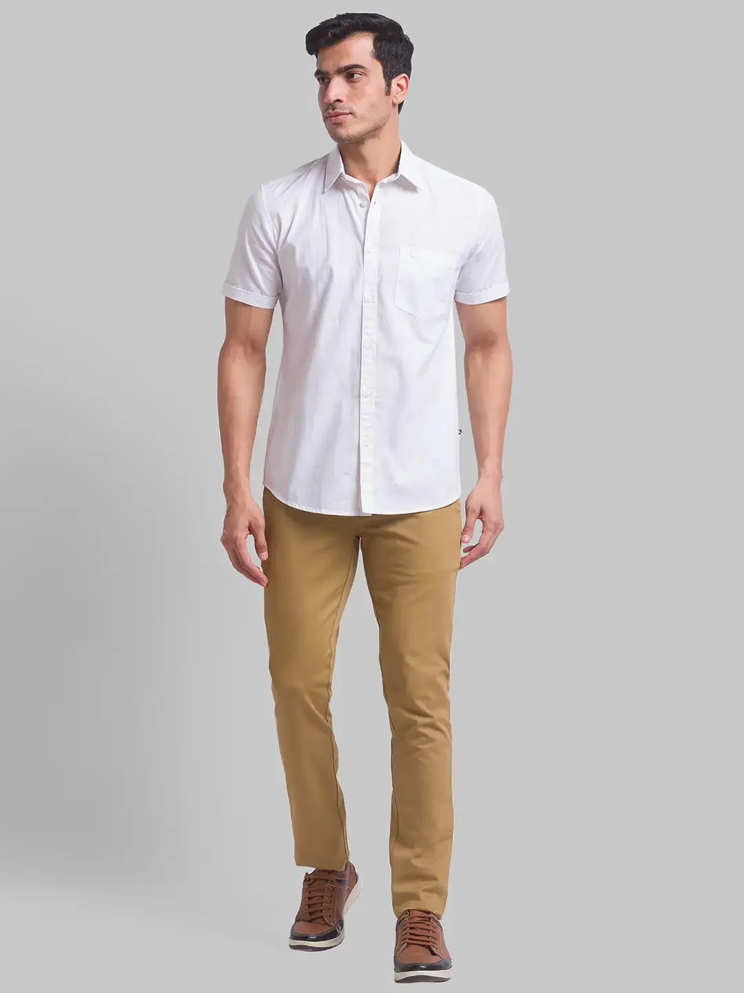 Men Khaki Super Slim Fit Solid Cotton Blend Trouser - Image 5