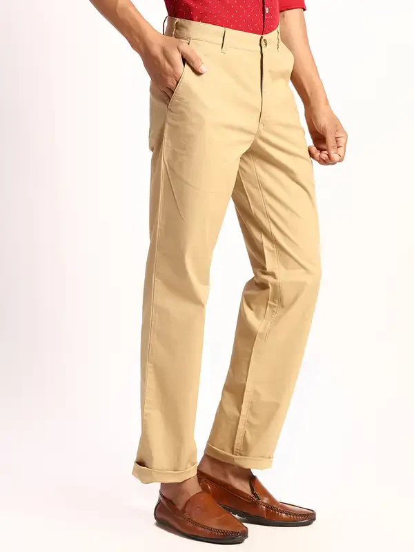 Men Khaki Tailored Fit Solid Piece Dyed Cotton Blend Trouser - Image 2