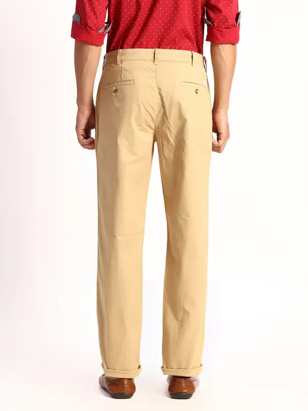 Men Khaki Tailored Fit Solid Piece Dyed Cotton Blend Trouser - Image 4