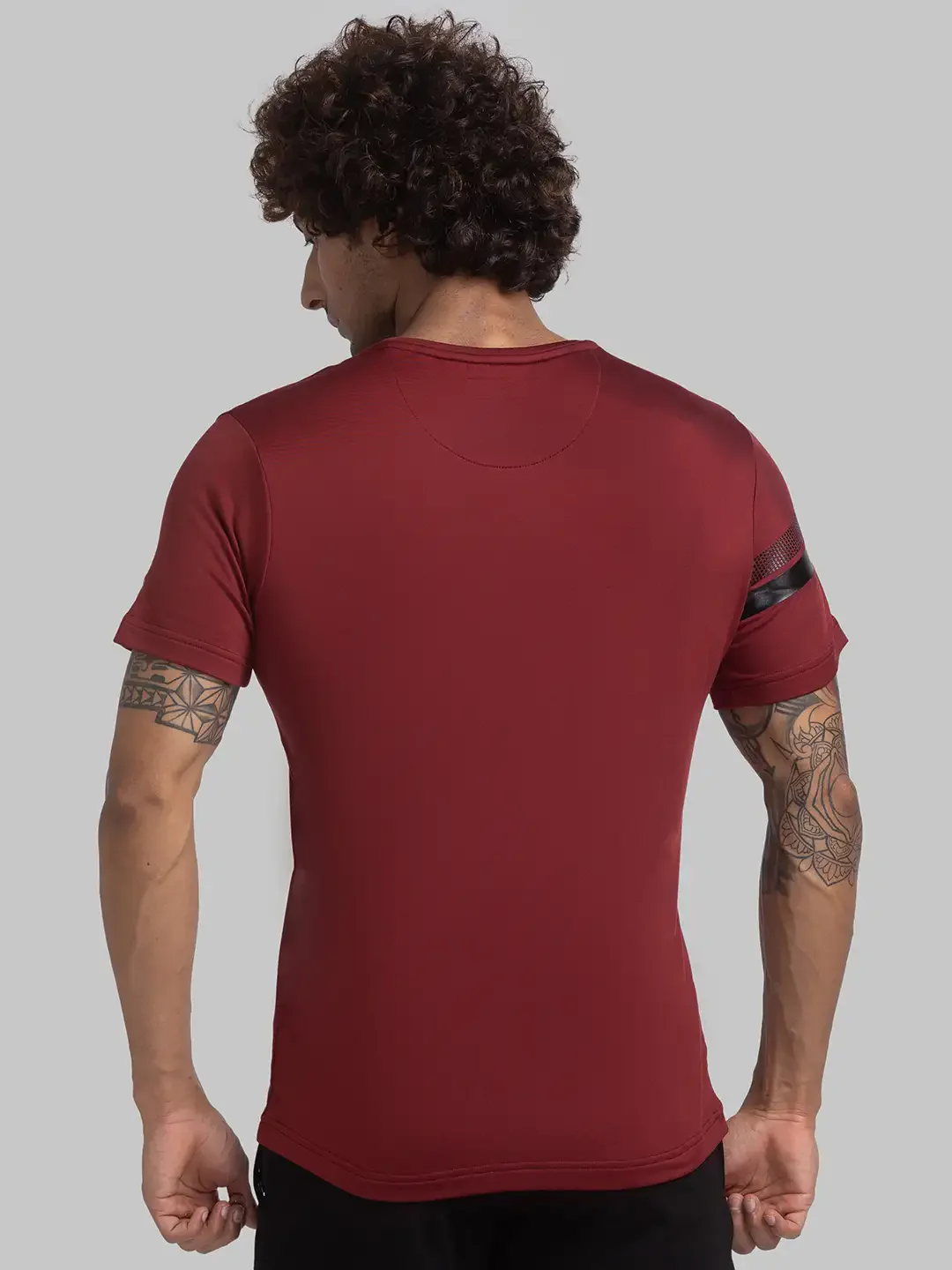 Men Maroon Regular Fit Print Polyester Round Collar T-Shirt - Image 4