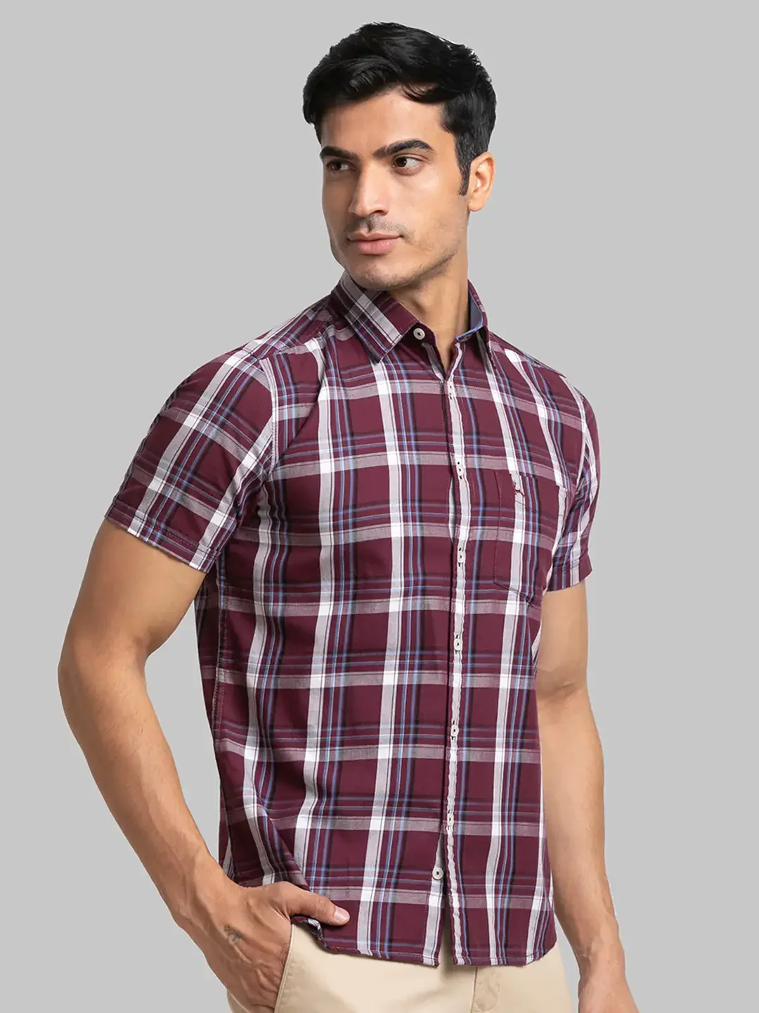 Men Maroon Slim Fit Checks Cotton Half Sleeve Shirts - Image 2