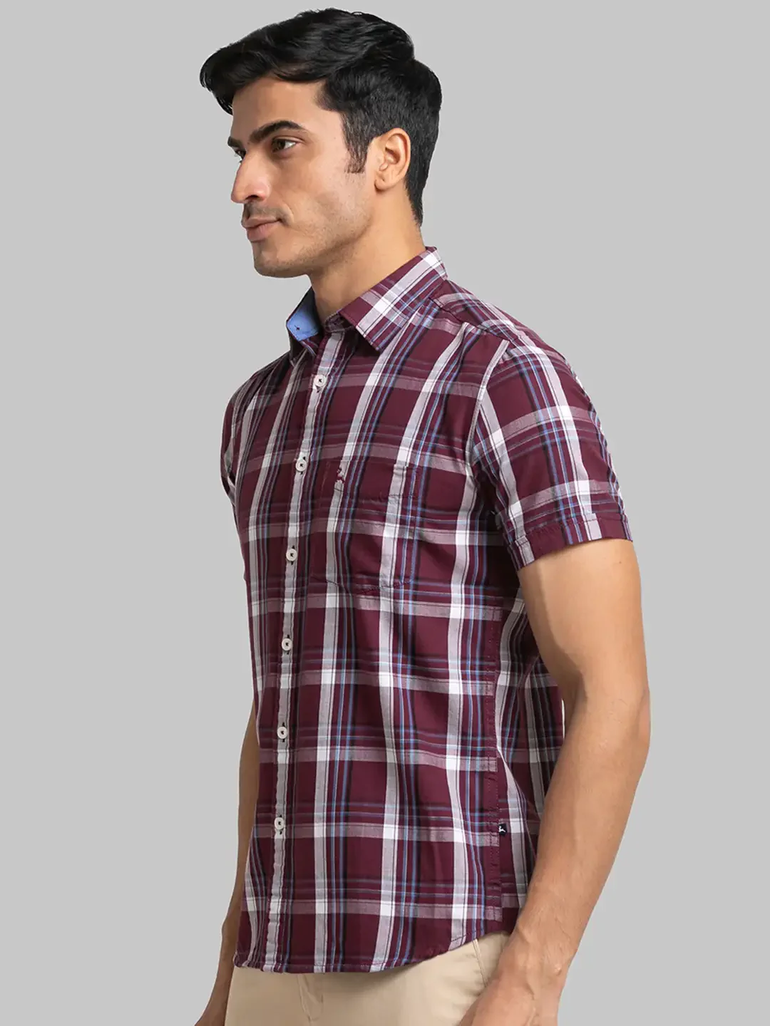 Men Maroon Slim Fit Checks Cotton Half Sleeve Shirts - Image 3