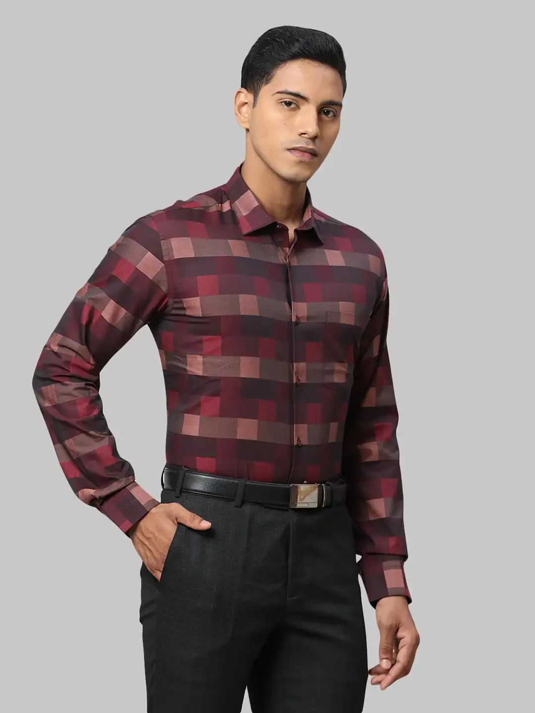 Men Maroon Slim Fit Checks Cotton Shirts - Image 2