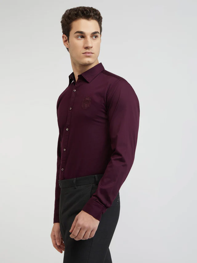 Men Maroon Slim Fit Solid Cotton Blend Shirts - Image 3