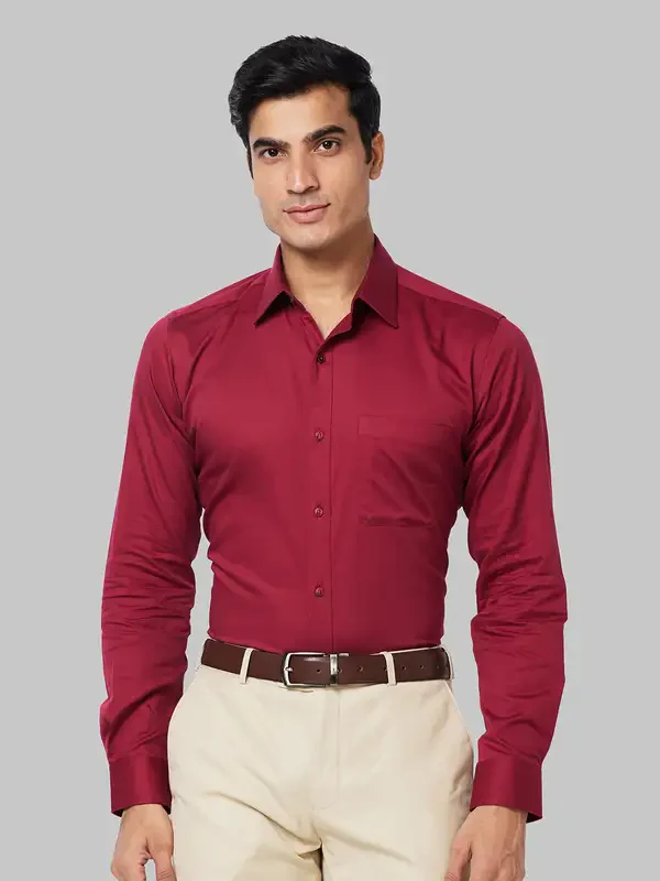 Men Maroon Slim Fit Solid Cotton Shirts