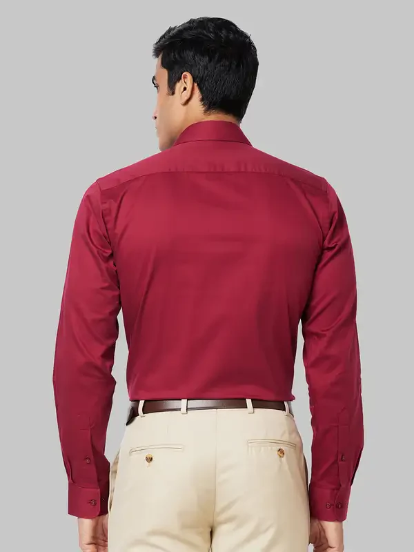 Men Maroon Slim Fit Solid Cotton Shirts - Image 4