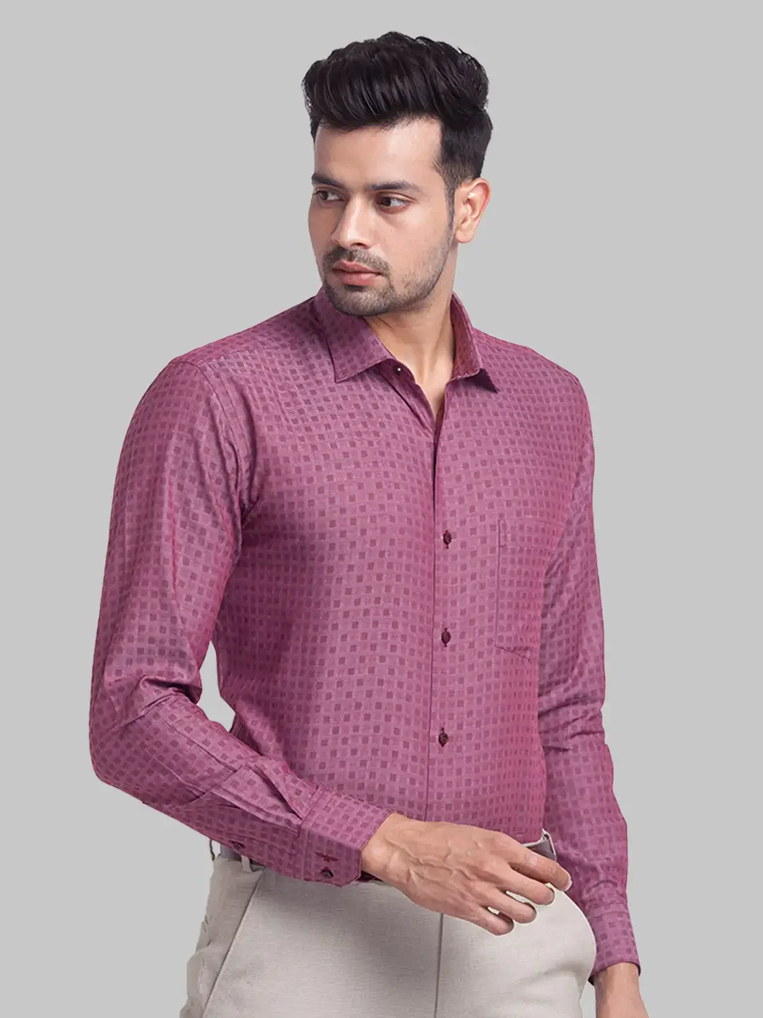 Men Maroon Slim Fit Structure Cotton Shirts - Image 2