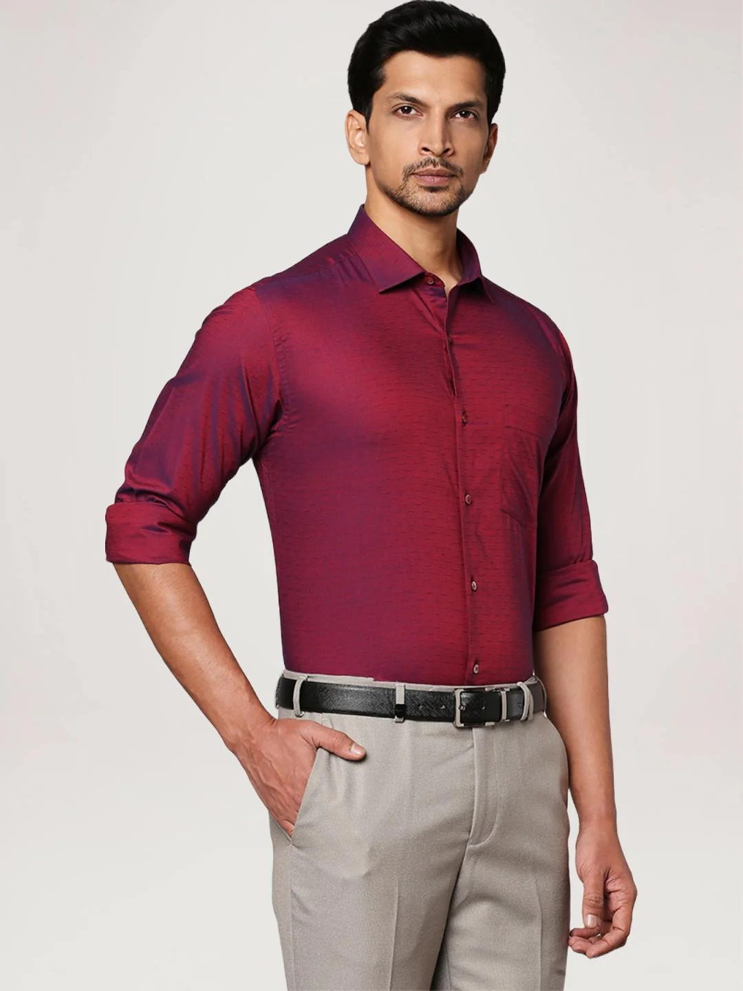 Men Maroon Slim Fit Structure Cotton Shirts - Image 5