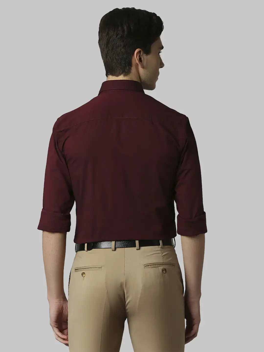 Men Maroon Slim Fit Two Tone Cotton Blend Cut Away Collar Shirts - Image 4