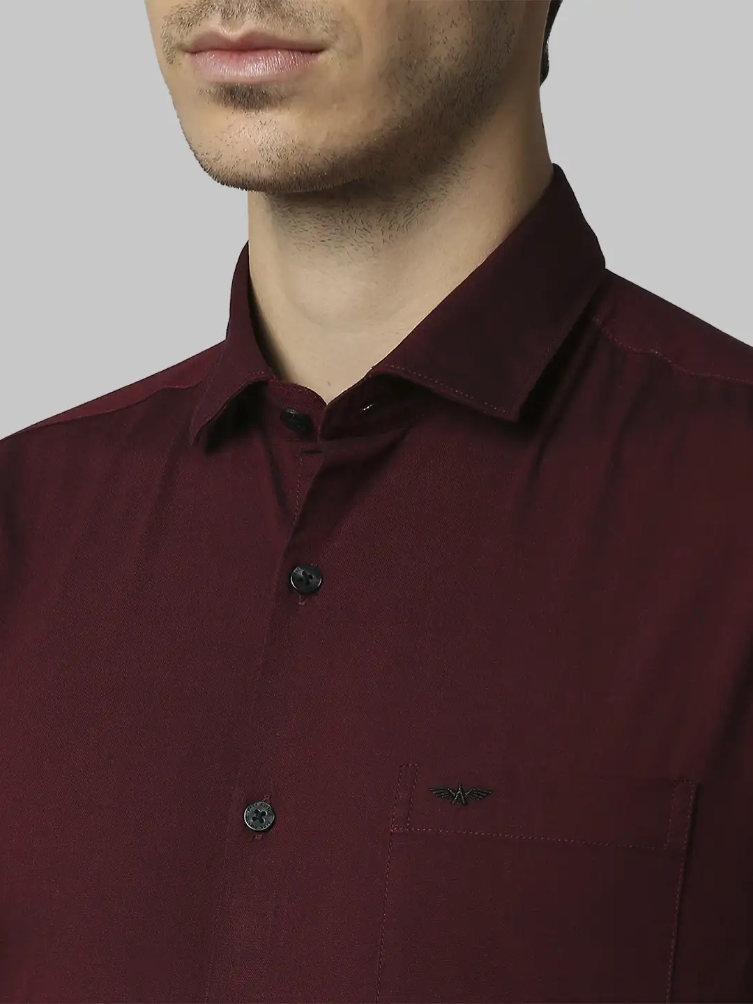 Men Maroon Slim Fit Two Tone Cotton Blend Cut Away Collar Shirts - Image 6