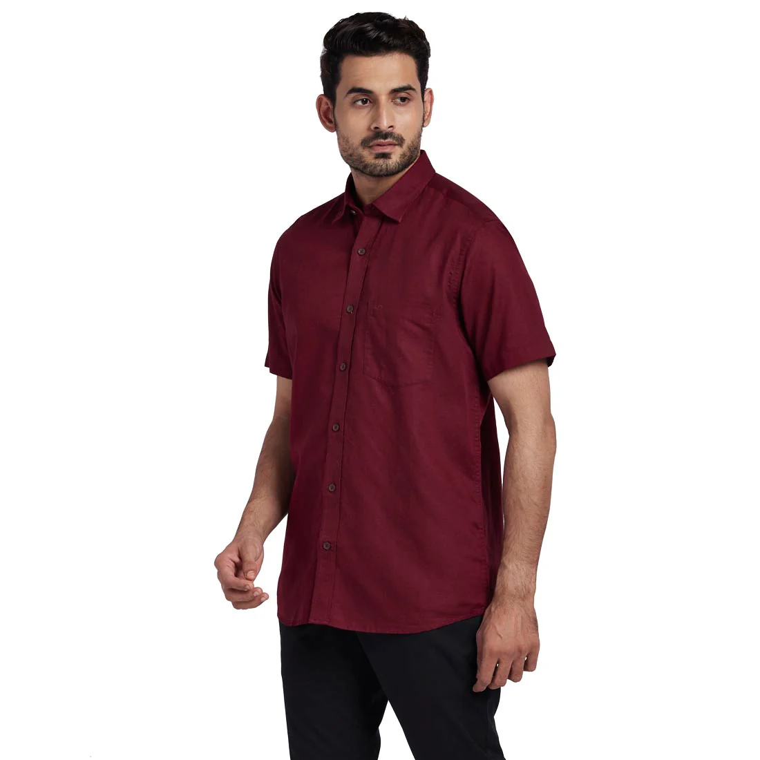 Men Maroon Tailored Fit Solid Cotton Blend Half Sleeve Shirts - Image 3