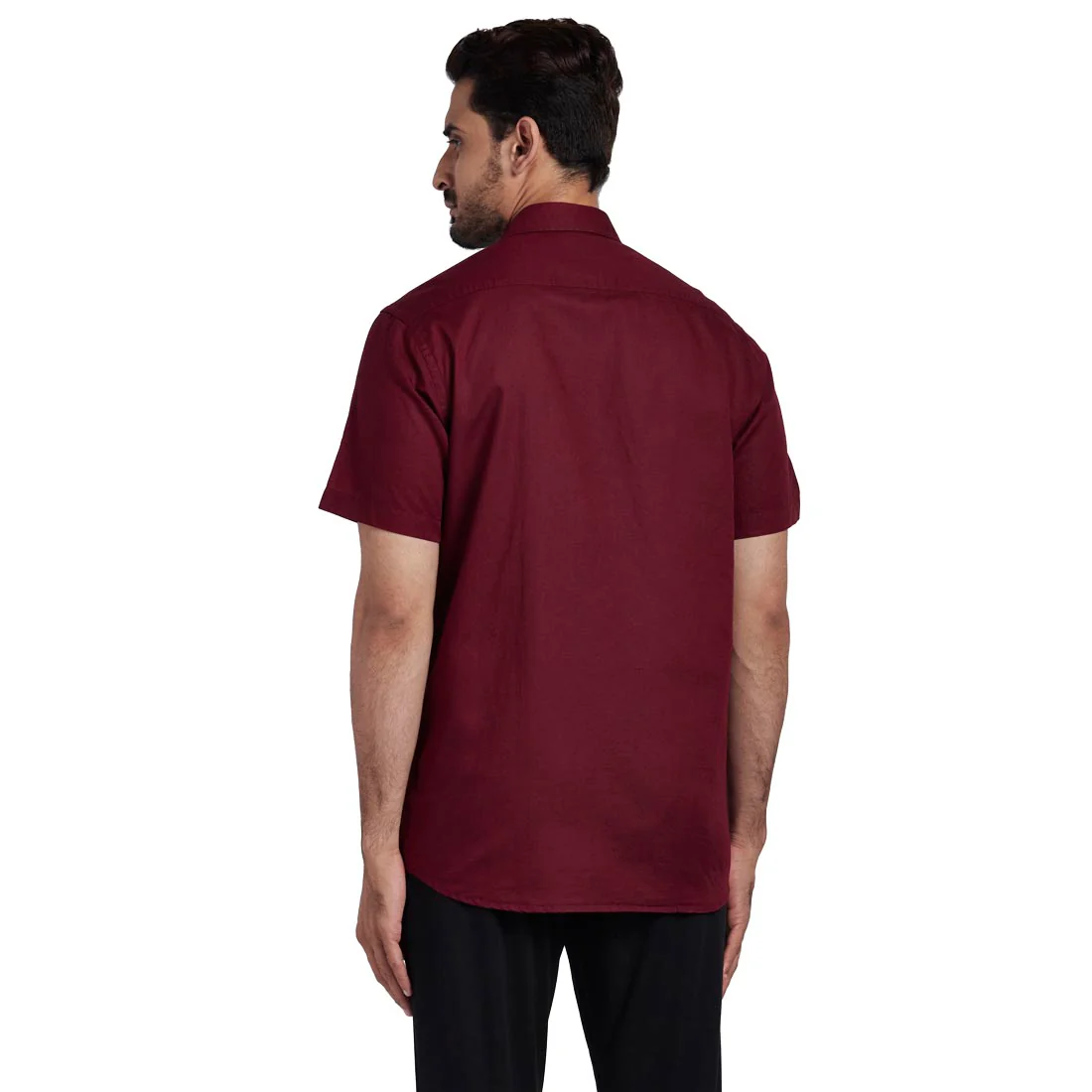 Men Maroon Tailored Fit Solid Cotton Blend Half Sleeve Shirts - Image 4