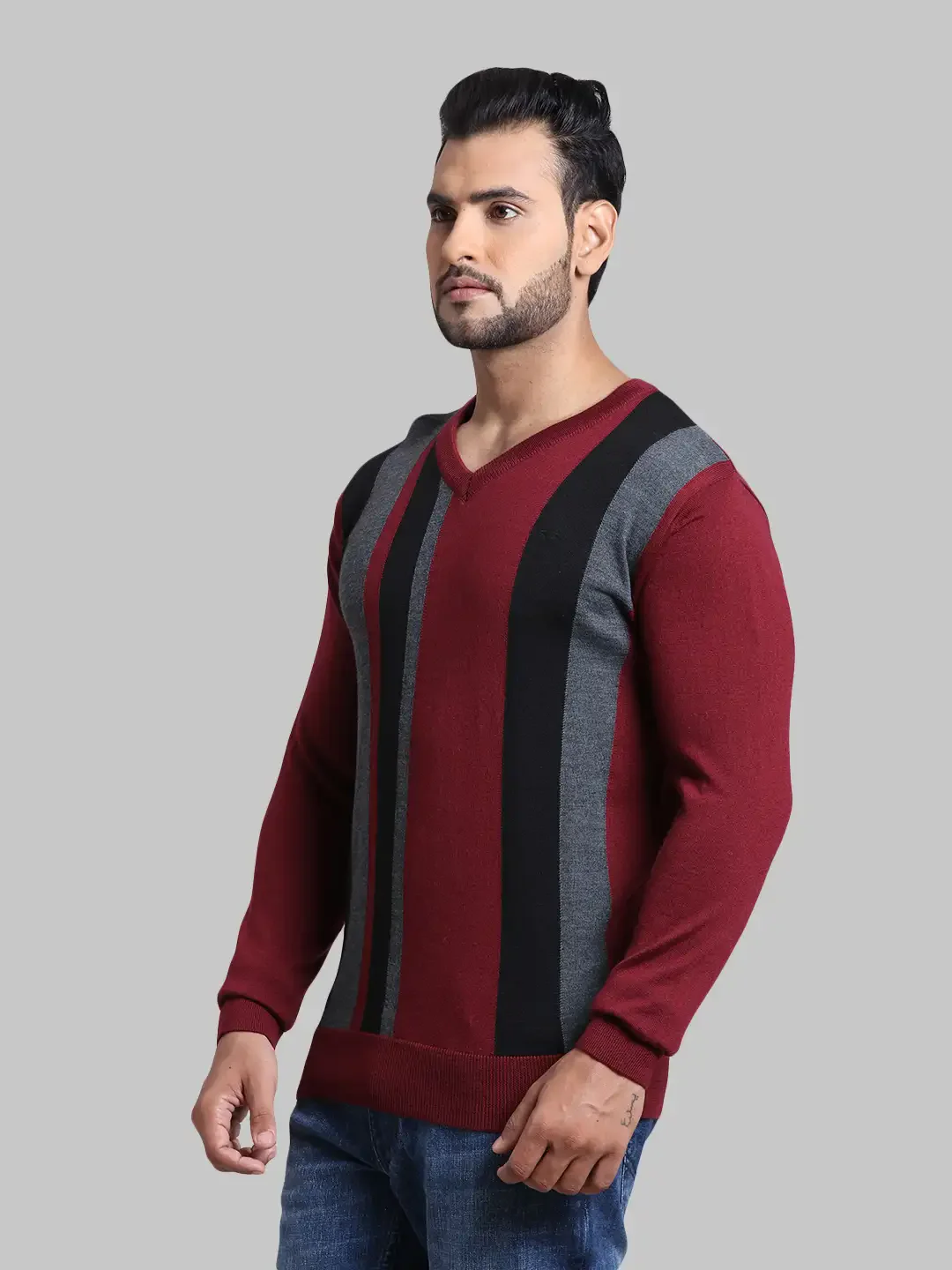 Men Maroon Tailored Fit Stripe Acrylic Wool Blend Full Sleeve V Neck Collar Sweaters - Image 3