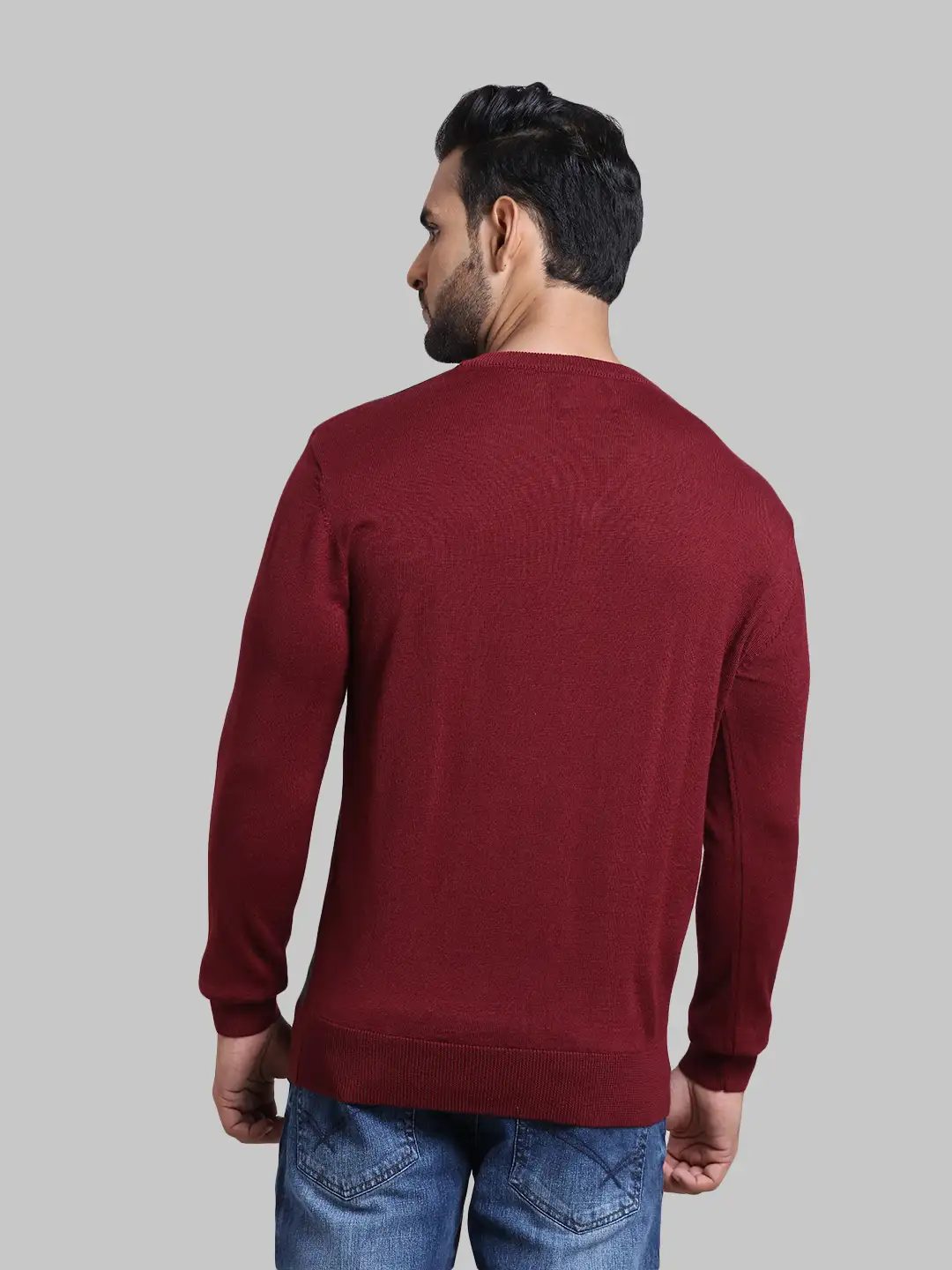Men Maroon Tailored Fit Stripe Acrylic Wool Blend Full Sleeve V Neck Collar Sweaters - Image 4