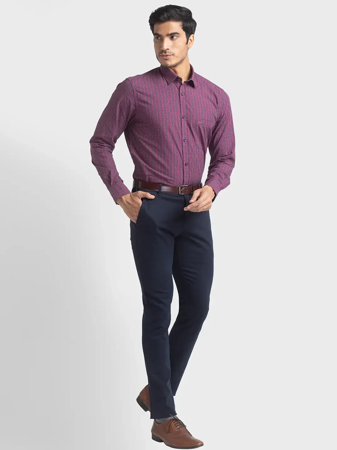 Men Navy Nuvo Fit Solid Piece Dyed Cotton Blend Trouser - Image 5