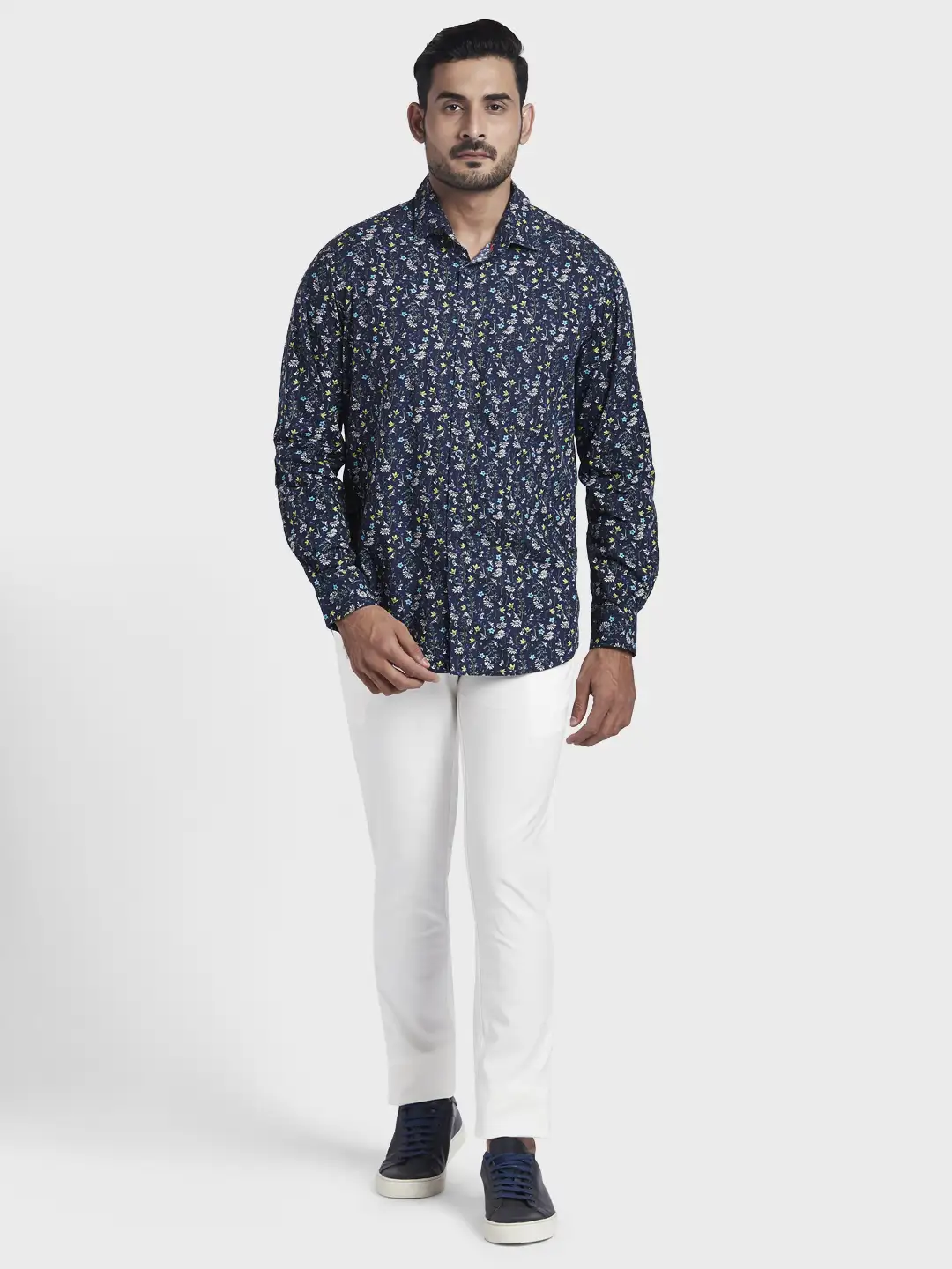 Men Navy Tailored Fit Print Cotton Half Sleeve Shirts - Image 5