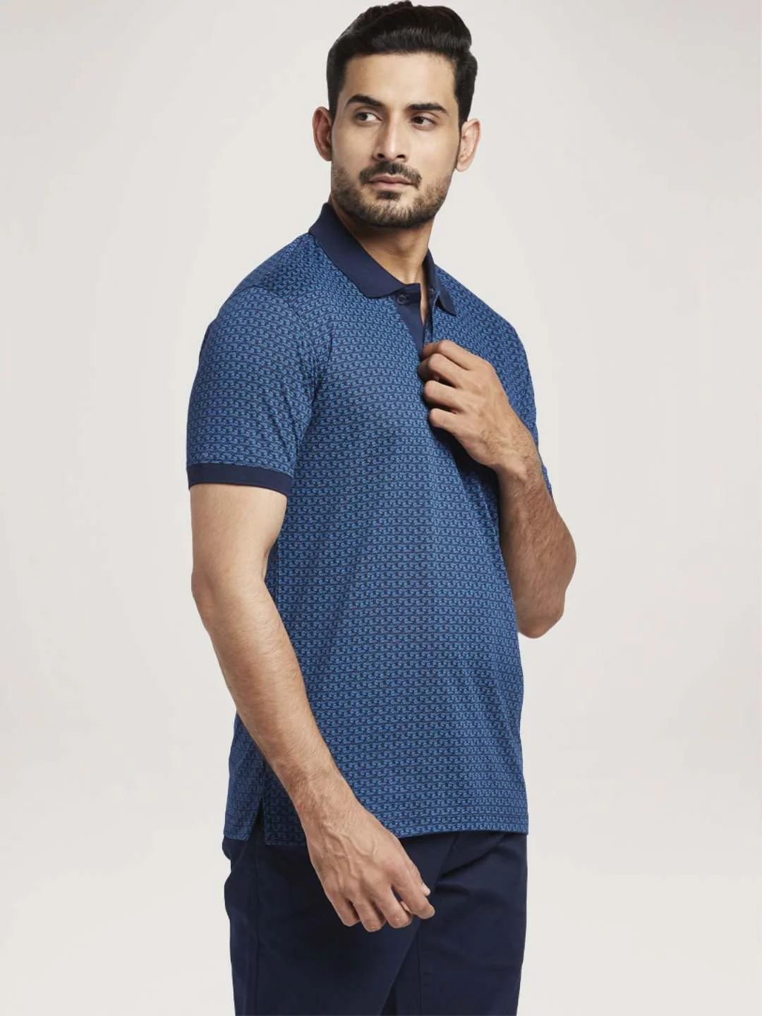 Men Navy Tailored Fit Print Cotton Half Sleeve T-Shirt - Image 2