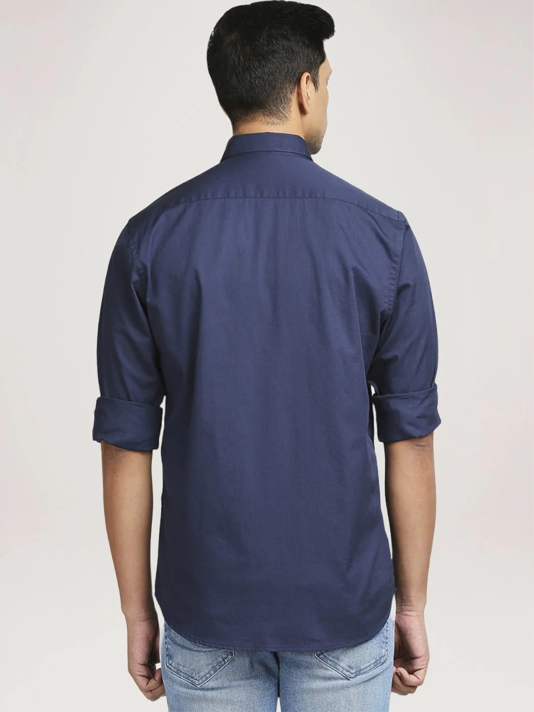 Men Navy Tailored Fit Solid Piece Dyed Cotton Full Sleeve Shirts - Image 3