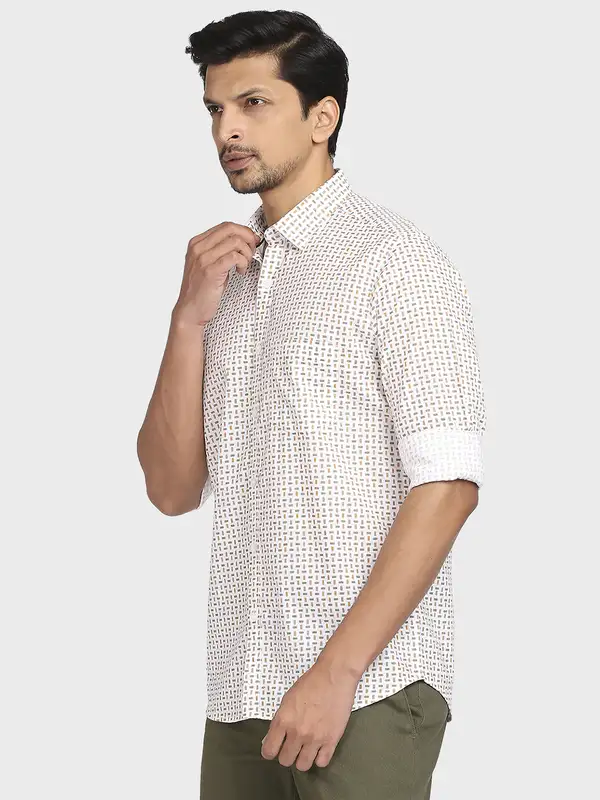 Men Orange Tailored Fit Print Cotton Full Sleeve Shirts - Image 3