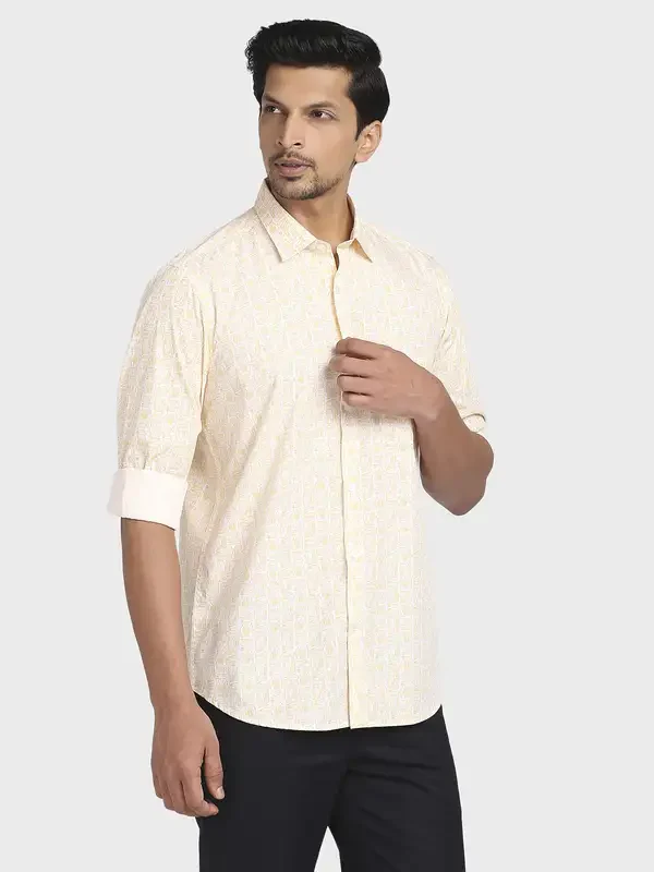 Men Orange Tailored Fit Print Cotton Full Sleeve Shirts - Image 2