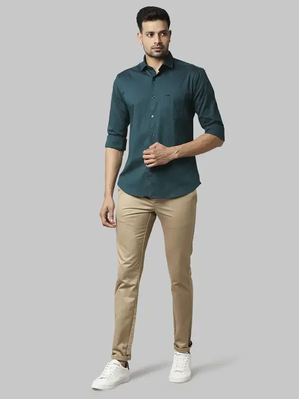 Men Petrol Slim Fit Two Tone Cotton Blend Cut Away Collar Shirts - Image 5