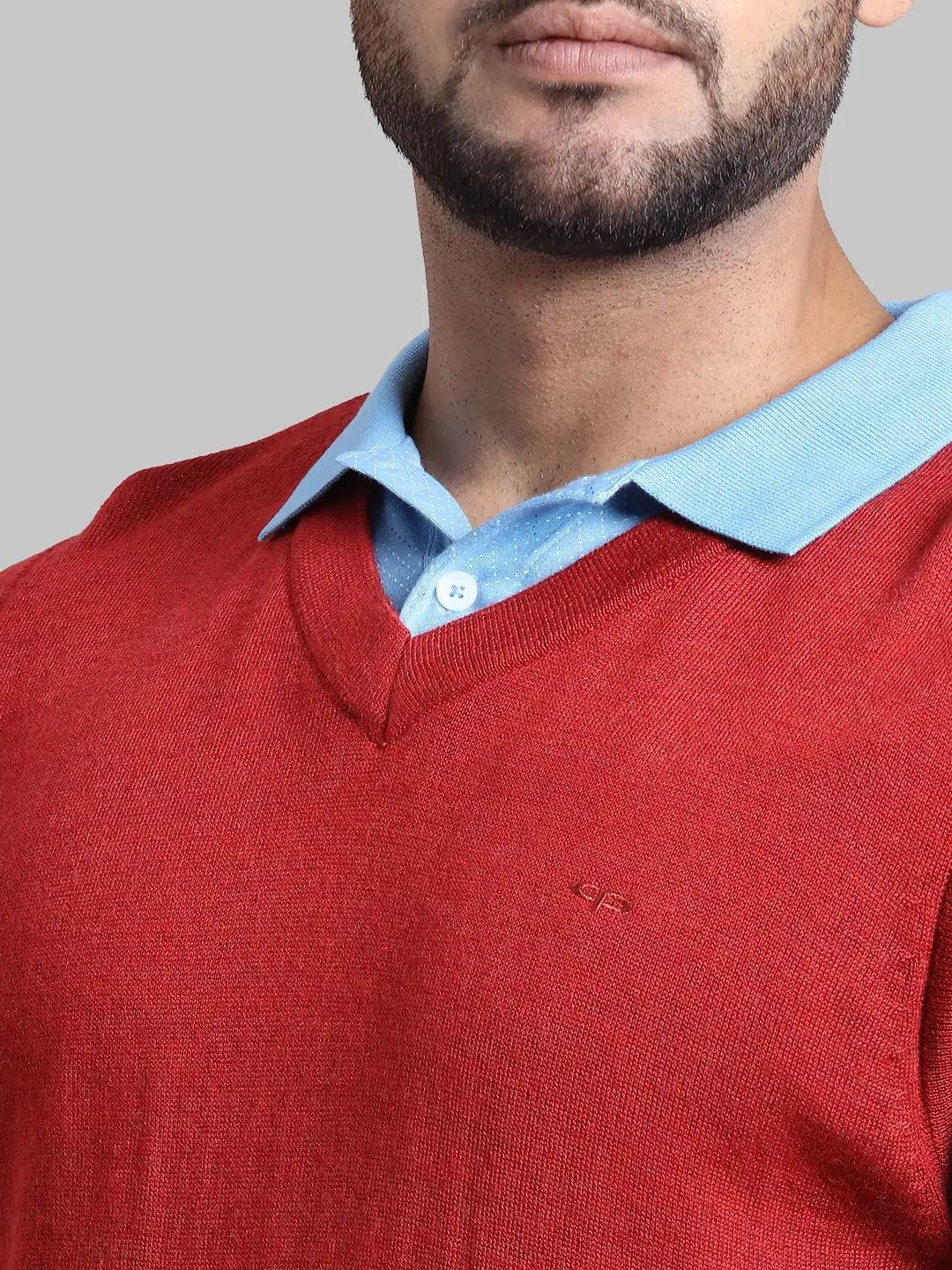 Men Red Classic Fit Solid Wool Blend Sleeveless V Neck Collar Sweaters - Image 6
