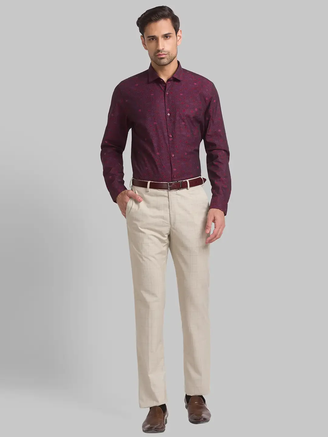 Men Red Contemporary Fit Jacquard Cotton Shirts - Image 5
